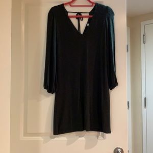 Long sleeve open back loose dress